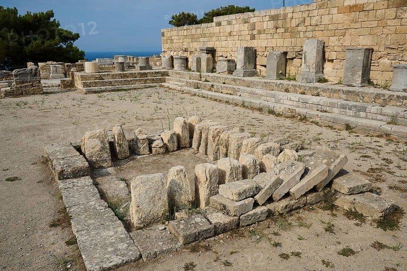Ancient ruins with stone columns and walls in the open air, ancient well house, Kamiros, archaeological site, ancient city, foundation of Doric Greeks, Rhodes, Dodecanese, Greek Islands, Greece, Europe