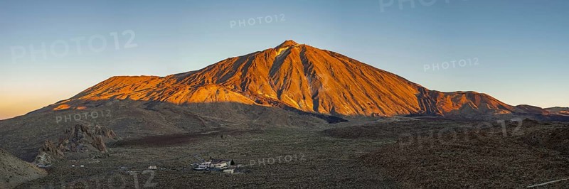 Panorama during the ascent to Alto de Guajara, 2715m, over the Teide National Park, Parque Nacional del Teide, to Pico del Teide, 3715m, at sunrise, Tenerife, Canary Islands, Spain, Europe