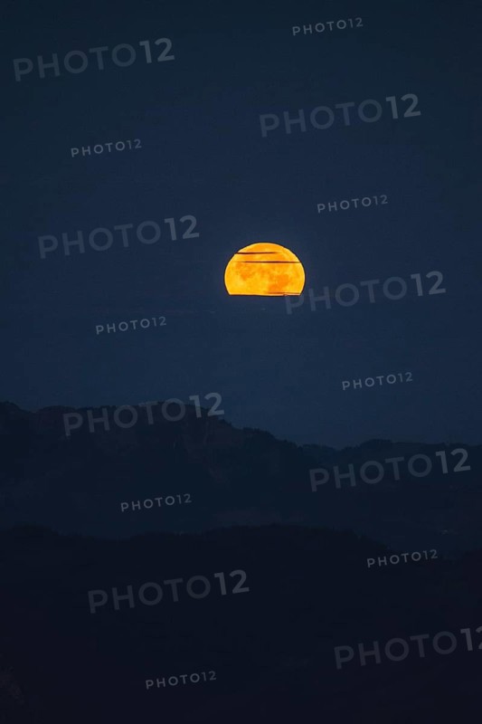 Super moon over the Allgäu Alps, Bavaria, Germany, Europe