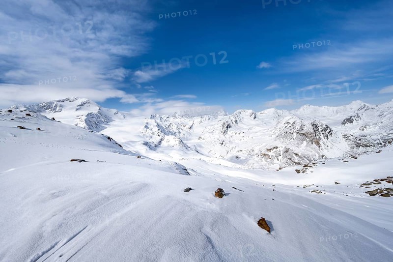 Snow-covered mountain landscape, mountain peak Monte Cevedale and glacier Zufallferner and Fürkeleferner, Ortler Alps, Vinschgau, Italy, Europe
