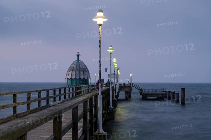 Vinetabrücke, Illuminated pier with diving gondola, Blue Hour, Zinnowitz, Usedom Island, Baltic Sea, Mecklenburg-Western Pomerania, Germany, Europe