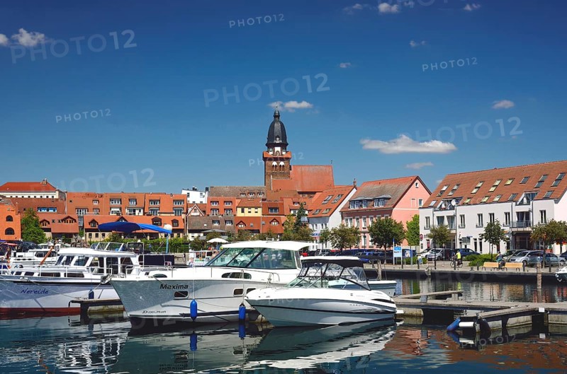 Europe, Germany, Mecklenburg-Western Pomerania, Waren an der Müritz, Binnenmüritz with marina, View to the centre, Waren an der Müritz, Mecklenburg-Western Pomerania, Germany, Europe