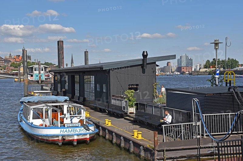 Europe, Germany, Hanseatic City of Hamburg, Harbour, Elbe, Hamburg launch, Altona jetty, Europe