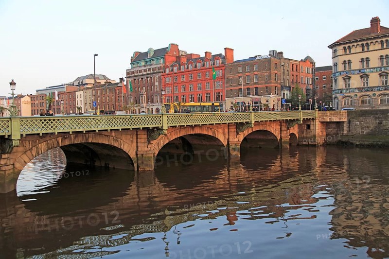 Grattan Bridge crossing River Liffey, Dublin city centre, Ireland, Republic of Ireland, 1870s, Europe
