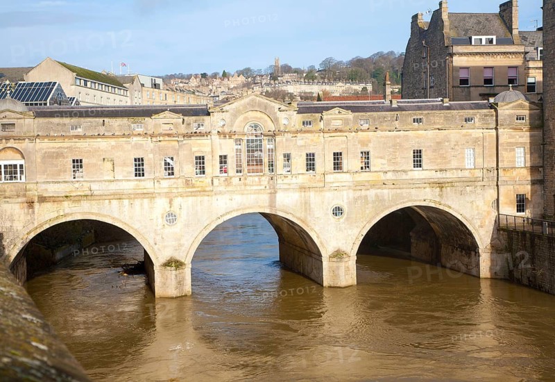 Pulteney Bridge and the River Avon, Bath, north east Somerset, England, United Kingdom, Europe
