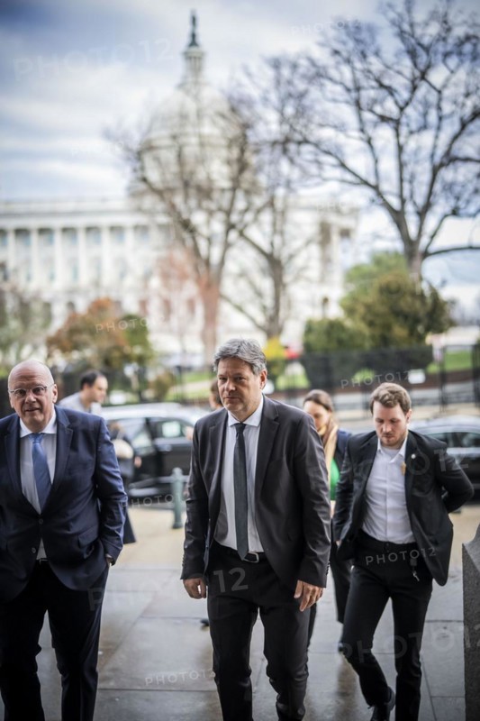 Trip by Robert Habeck, Federal Minister for Economic Affairs and Climate Protection, to the USA from 6-10 March 2024 First morning in the USA, breakfast with the Congressional Study Group on Germany at the Capitol in Washington, 7 March 2024