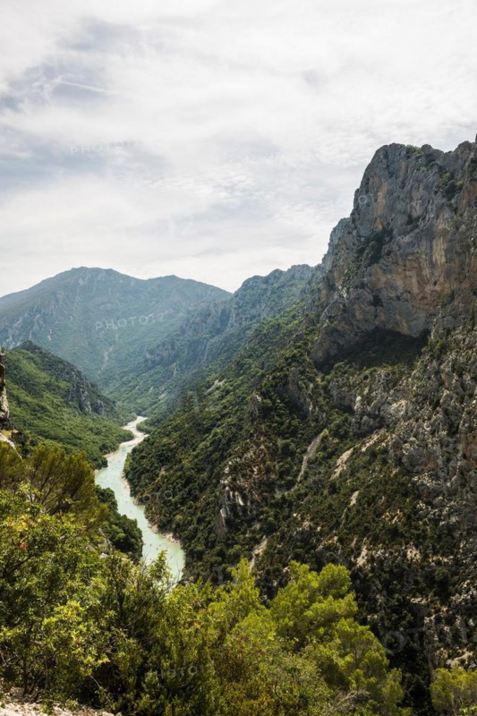 Verdon Gorge, Gorges du Verdon, Verdon Regional nature park Park, Provence, Provence-Alpes-Cote-d'Azur, South of France, France, Europe