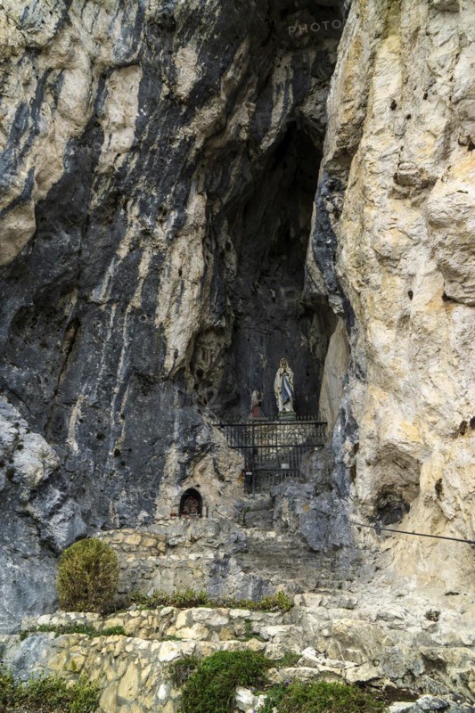 Mariengrotte devotional site, near the Falkenstein castle ruins, near Pfronten, Ostallgäu, Allgäu, Bavaria, Germany, Europe