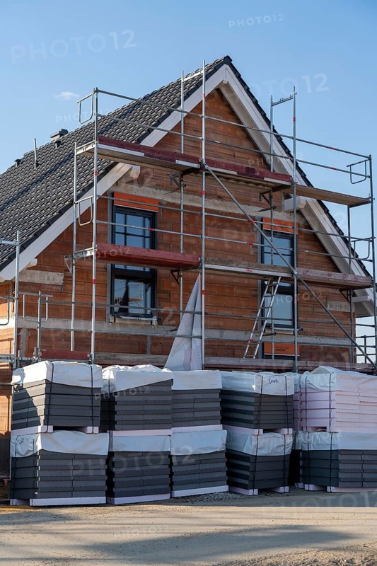 New development area, Am Schwan, in Wesel, where 70 detached and semi-detached houses are being built, Lower Rhine, Germany, Europe