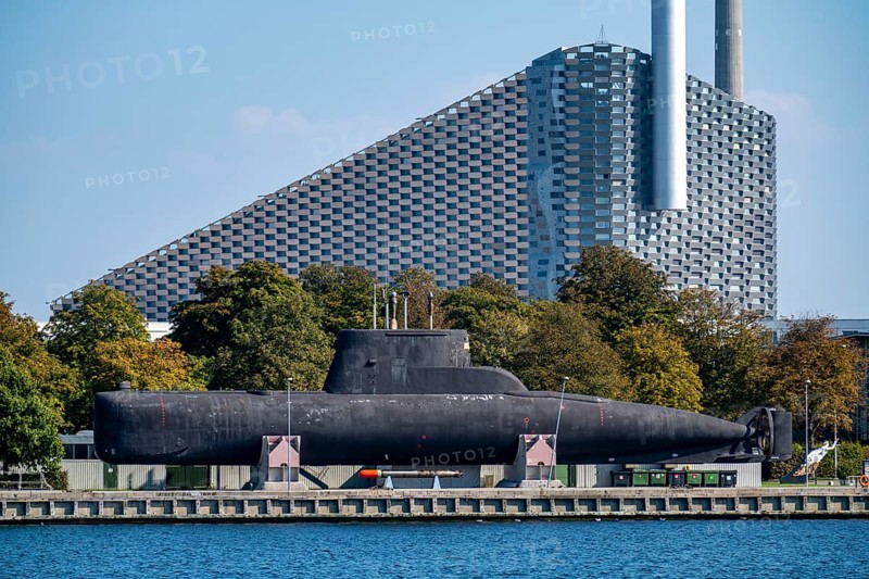 CopenHill, waste incineration plant and artificial ski slope, 90 metres high and 400 metres long slope on artificial turf, Holmen Naval Base, Copenhagen, Denmark, Europe