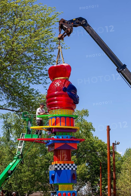 Detroit, Michigan, USA, 8 May 2024, The Mothership Connection, a sculpture by Zak Ové, is assembled in a sculpture garden, part of the new Shepherd art gallery. Ové used symbols from Africa and the Black community worldwide in this work, North America