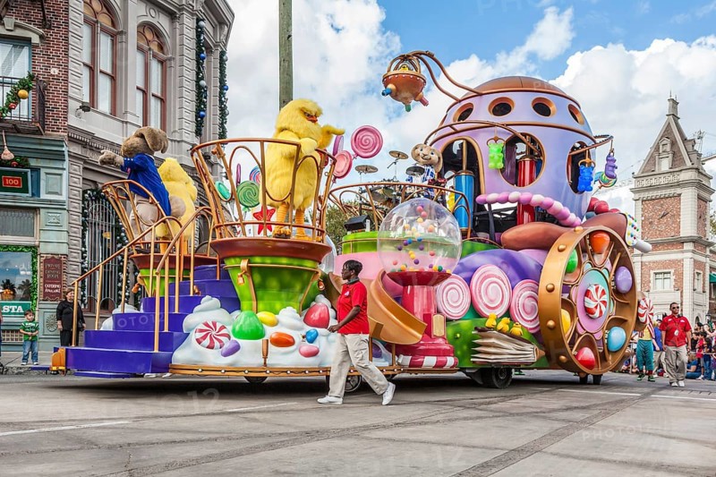 Chicks and bunny characters on parade float in Universal Studios theme park in Orlando, Florida, USA, North America