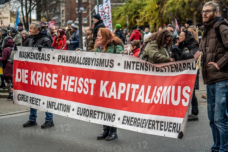 Demo by the group North Rhine-Westphalia Erwacht, a mixture of anti-vaccination activists, lateral thinkers, right-wing radicals, conspiracy theorists, nationalists, Essen, North Rhine-Westphalia, Germany, Europe