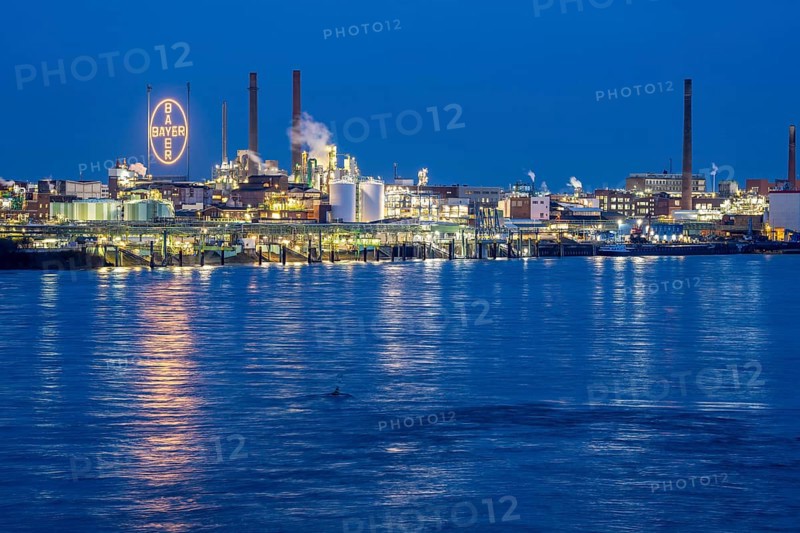 Backdrop of Chempark Leverkusen, Bayer Leverkusen, chemical park, chemical plant, river Rhine, Leverkusen, North Rhine-Westphalia, Germany, Europe