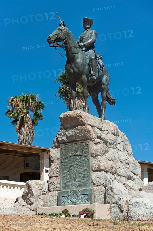 The equestrian statue of 1912, monument, equestrian monument, equestrian, southwest, colony, occupier, history, colonial era, Windhoek, Namibia, Africa