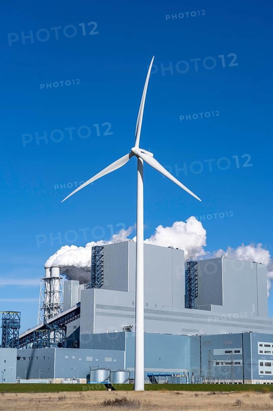RWE coal-fired power plant Eemshavencentrale, in the seaport of Eemshaven, operator RWE Power, wind farm, Netherlands