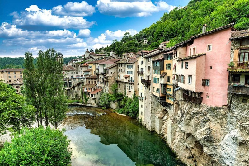 Pont en Royans. Houses hanging above river La Bourne. Isère. Auvergne-Rhone-Alpes. Vercors regional natural park. France