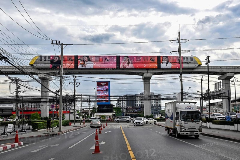 Road transport MRT Skytrain