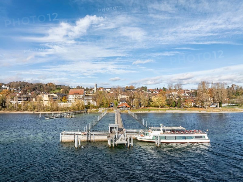 Aerial view of the municipality of Gaienhofen on the south side of the Höri peninsula with the marina, jetty and Gaienhofen Castle, now a school campus and grammar school, Lake Constance, Constance district, Baden-Württemberg, Germany, Europe