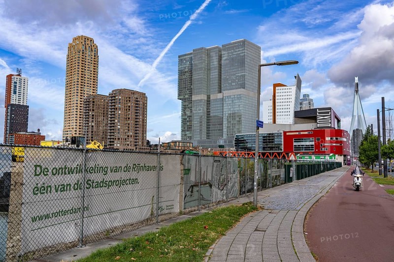 The Rijnhaven, a 28-hectare harbour basin, has now been filled in by almost a third to create space for up to 3, 000 flats, there will be an artificial beach, a floating park connected by jetties, restaurants and shops, cultural facilities, a major urban development project in the old harbour, the Rijnhaven borders on the popular Kop van Zuid and Katendrecht districts, Rotterdam, Netherlands