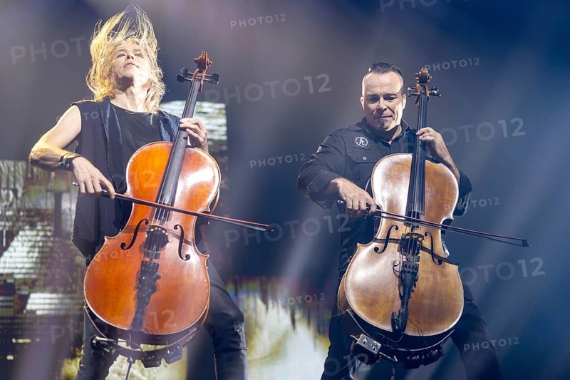 Eicca Toppinen and Paavo Lötjönen from Apocalyptica live on Plays Metallica Vol.2 Tour 2024 at the Columbiahalle in Berlin on 13 October 2024
