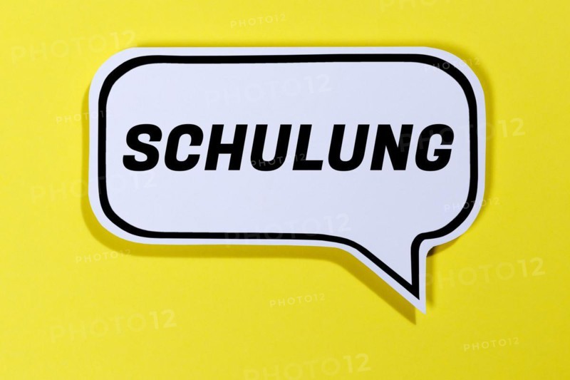 Training seminar course workshop learning education internet in speech bubble communication business concept