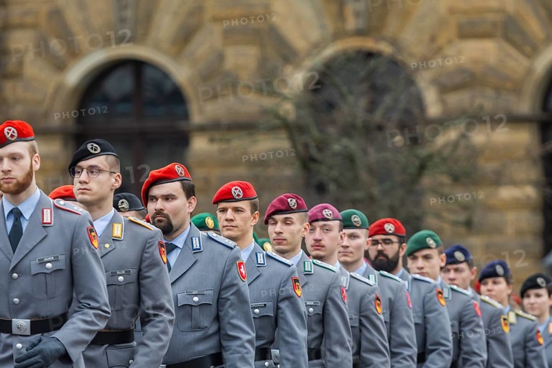 Public roll call of the Army Officers' School on Theatre Square: Bundeswehr honours and bids farewell to young soldiers, Dresden, Saxony, Germany, Europe