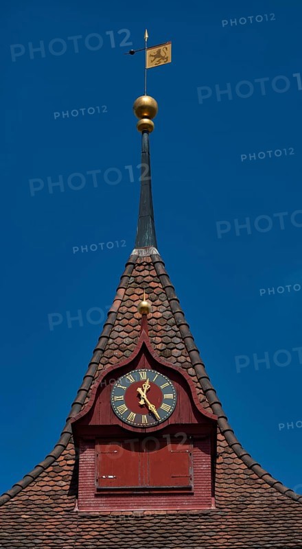Lucerne Gate with tower clock, Sempach, Canton Lucerne, Switzerland, Europe