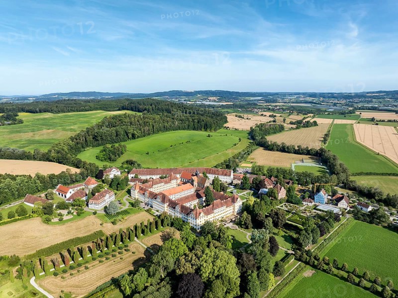 Salem Castle school and boarding school, former imperial abbey, museum, concert grounds, former monastery of the Cistercian order, aerial view, Lake Constance district, Linzgau, Baden-Württemberg, Germany, Europe