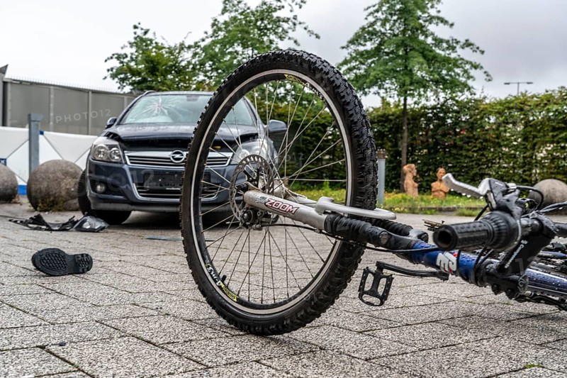 Re-enacted, fatal, accident with a car and a cyclist, at the North Rhine-Westphalia police, accident investigation by specialised accident teams, traffic accident teams, of the Cologne police, North Rhine-Westphalia, Germany, Europe