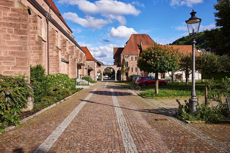 Church of St Nicholas, square, trees, lantern, Am Kirchplatz, Kappelrodeck, Black Forest, Ortenaukreis, Baden-Württemberg, Germany, Europe