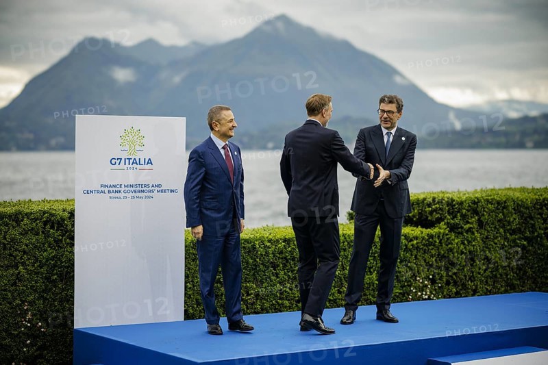 G7 Finance Ministers Meeting in Stresa. Christian Lindner (FDP), Federal Minister of Finance, is welcomed by the Italian Minister of Finance, Giancarlo Giorgetti (RE) and the head of the central bank, Fabio Panetta, Stresa, 24 May 2024. Photographed on behalf of the Federal Ministry of Finance