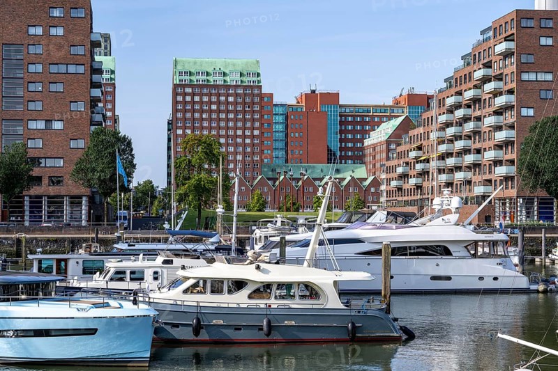 Rotterdam Marina, behind residential high-rise buildings at Spoorweghaven, pleasure craft harbour, sailing boats, motor yachts, in the inland harbour, Feijenoord district, Rotterdam, Netherlands