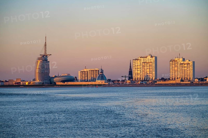Skyline of Bremerhaven, seen over the Weser, Atlantic Sail City Hotel, Klimahaus, skyscrapers at the Columbus Centre, in Bremerhaven, Bremen, Germany, Europe