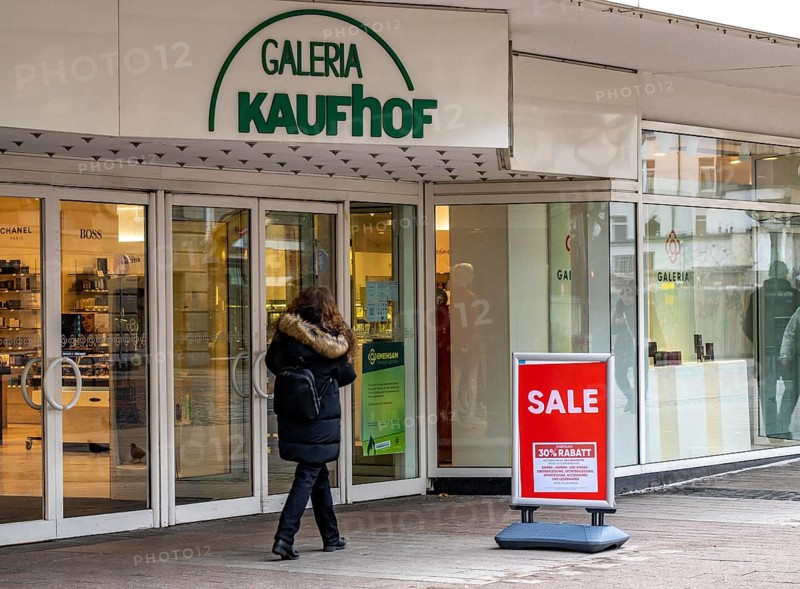 Galeria Kaufhof department stores' in the city centre of Duisburg, on Düsseldorfer Straße, is affected by the department stores' group's closure plans and is due to close at the end of June 2023, North Rhine-Westphalia, Germany, Europe