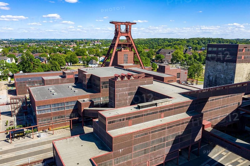 Zollverein Coal Mine Industrial Complex World Heritage Site, double headframe, shaft 12, Essen, Germany, Europe