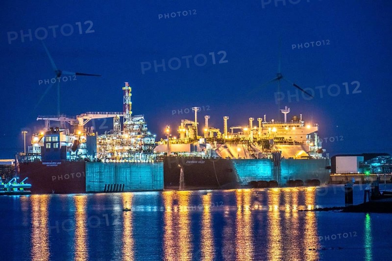 EemsEnergyTerminal, floating LNG terminal in the seaport of Eemshaven, tankers bring liquefied natural gas to the two production ships, Eemshaven LNG and Golar Igloo, which thaw the liquefied gas and feed it into the normal natural gas grid, in operation since September 2022, Netherlands