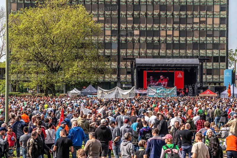 Demonstration by many thousands of steelworkers in front of the headquarters of ThyssenKrupp Steel Europe in Duisburg against massive job cuts following the participation of a foreign investor in the company, Duisburg North Rhine-Westphalia, Germany, Europe