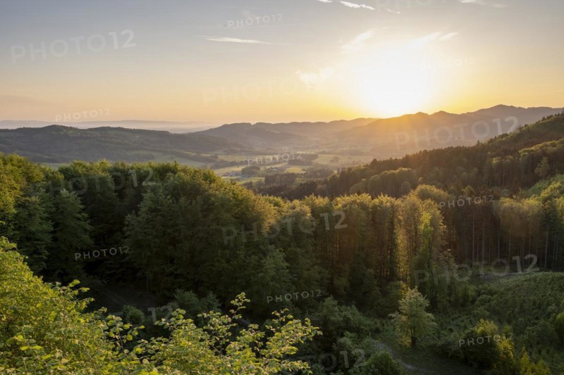 Sunrise on the Habetsberg near Plankenstein Castle, Texingtal, Mostviertel, Lower Austria, Austria, Europe
