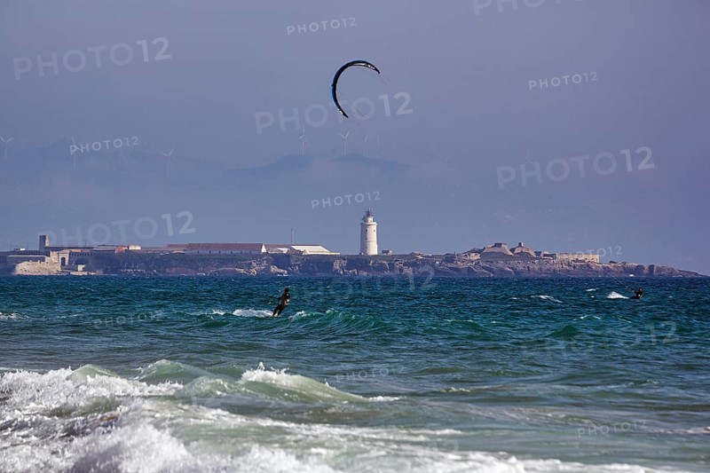 Coastline, kitesurfer, hotspot for surfers, Tarifa Beach, Tarifa, Cadiz, Costa de la Luz, Andalusia, Spain, Europe