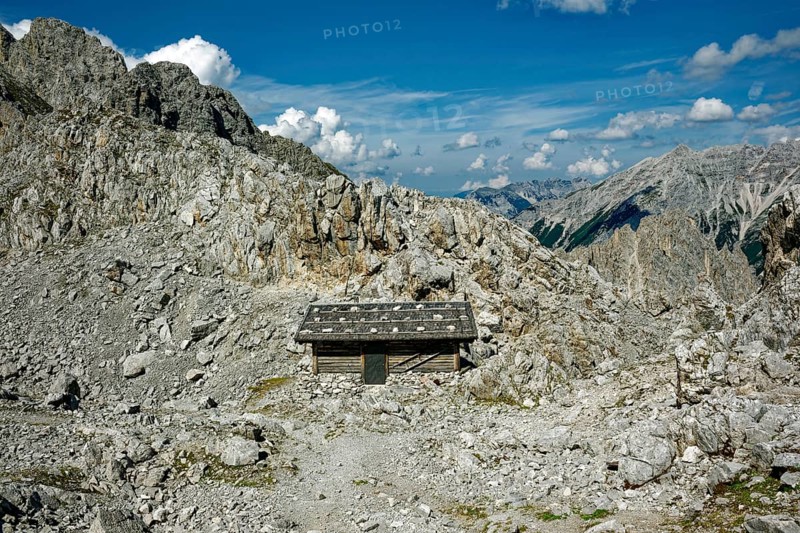 Refuge on the Hafelekar, view from the Karwendelblick of the Innsbruck Nordkette to the Karwendel mountains of the Alps, Alpine landscape, Innsbruck, Tyrol, Austria, Europe