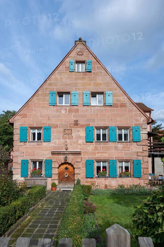 Former baker's house with arched portal, built around 1754, Ziegenstraße 27, Nuremberg-Mögeldorf, Middle Franconia, Bavaria, Germany, Europe