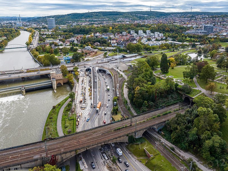 Leuzeknoten, construction site for the reorganisation of the traffic junction, federal highway B10 and B14. Aerial view with Rosensteinpark, railway tracks and Neckar. Stuttgart, Baden-Württemberg, Germany, Europe