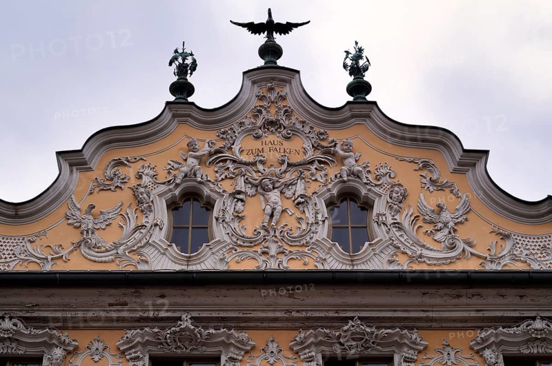Gable, stucco façade, Haus zum Falken, Falkenhaus, historic old town, Würzburg, Lower Franconia, Bavaria, Germany, Europe