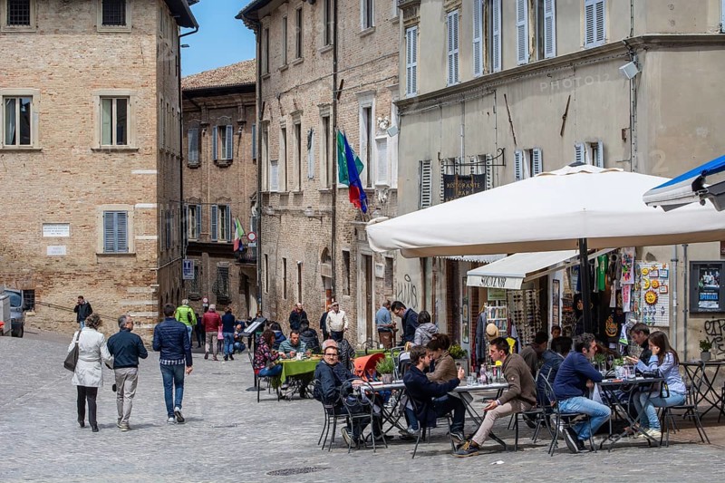 Street café on Piazza Pascoli square in Urbino, Marche, Italy, Europe
