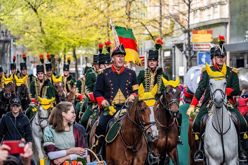 Parade of historically costumed guildsmen, Sechseläuten or Sächsilüüte, Zurich Spring Festival, Zurich, Switzerland, Europe