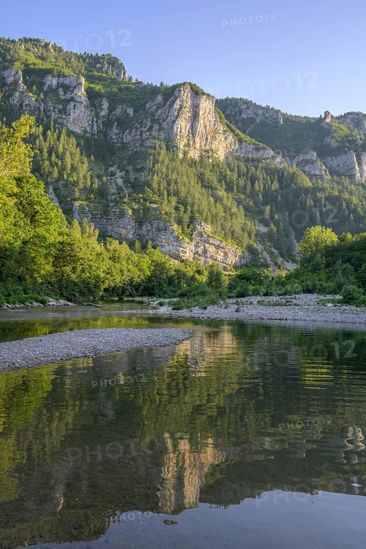 Evening atmosphere at the Tarn River, Gorges du Tarn Causses, Département Lozère, France, Europe