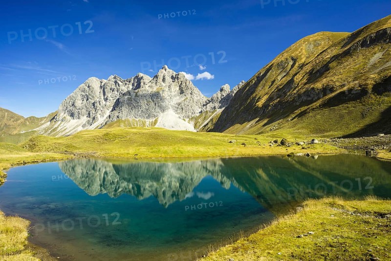 Eissee, Oytal, behind it Großer Wilder, 2379m, Hochvogel- and Rosszahngruppe, Allgäu Alps, Allgäu, Bavaria, Germany, Europe