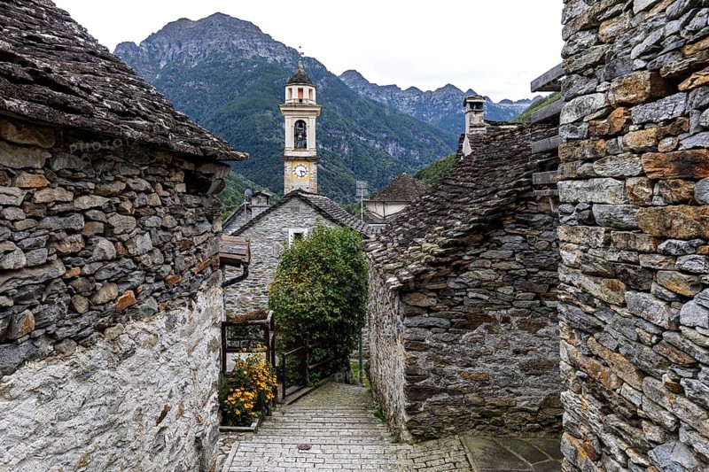 Typical Ticino stone houses and church in the village of Sonogno, Verzasca Valley, Valle Verzasca, Canton Ticino, Switzerland, Europe