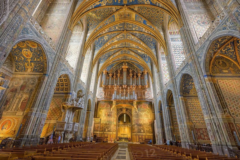 Painting of the Last Judgement and organ in St Cecilia's Cathedral, Albi, Département Tarn, France, Europe